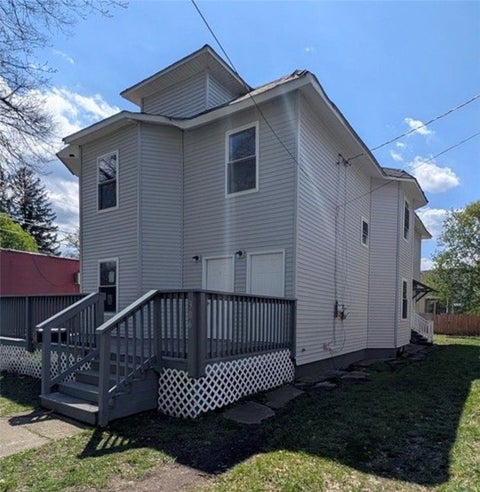 Photo of 306 Fulton Street #B, Elmira City, NY 14904 (MLS # R1715099)