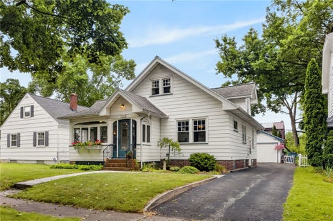 Homes For Sale - 89 Edgemont Road<br/> Rochester, NY 14620