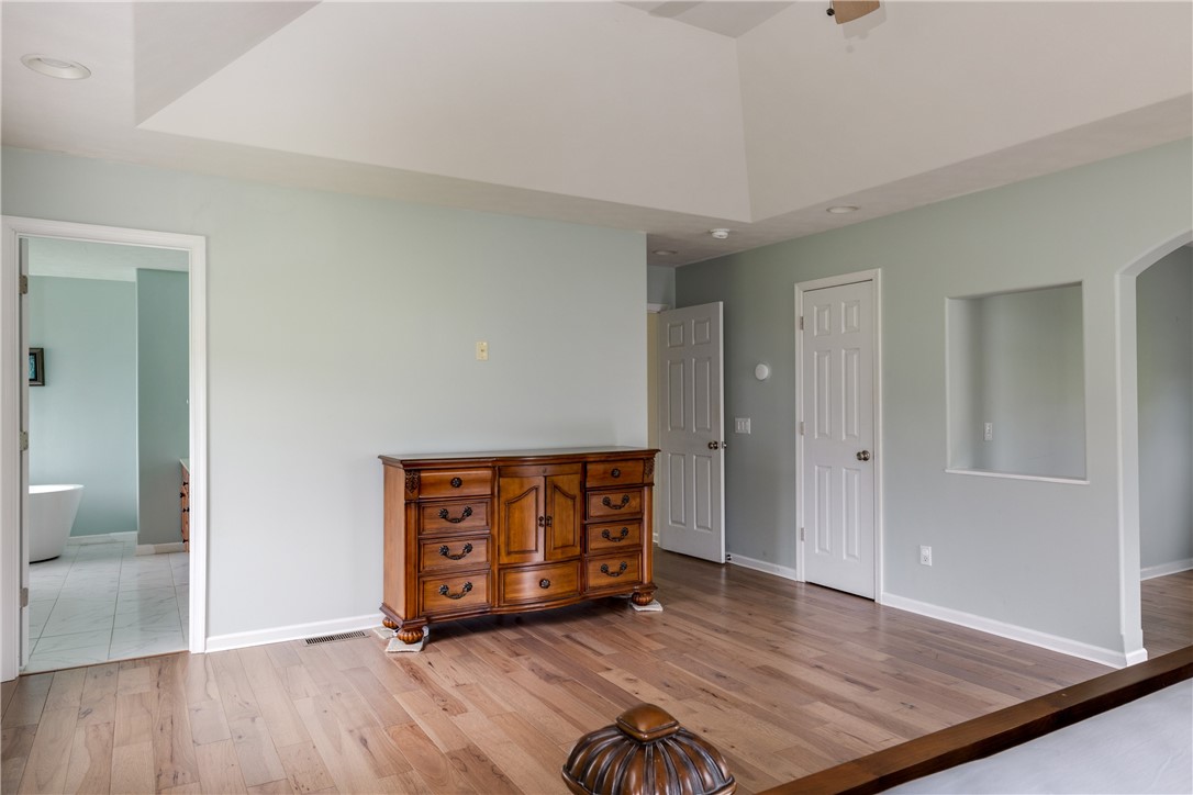 318 Wexford Lane, Horseheads, New York image 25
