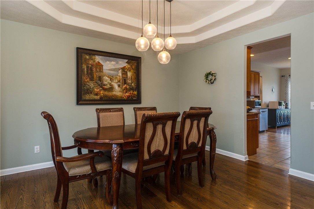 318 Wexford Lane, Horseheads, New York image 3
