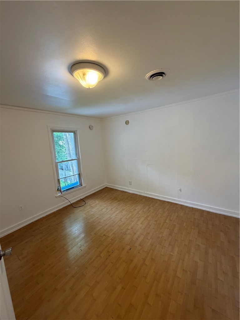 524 W 1st Street