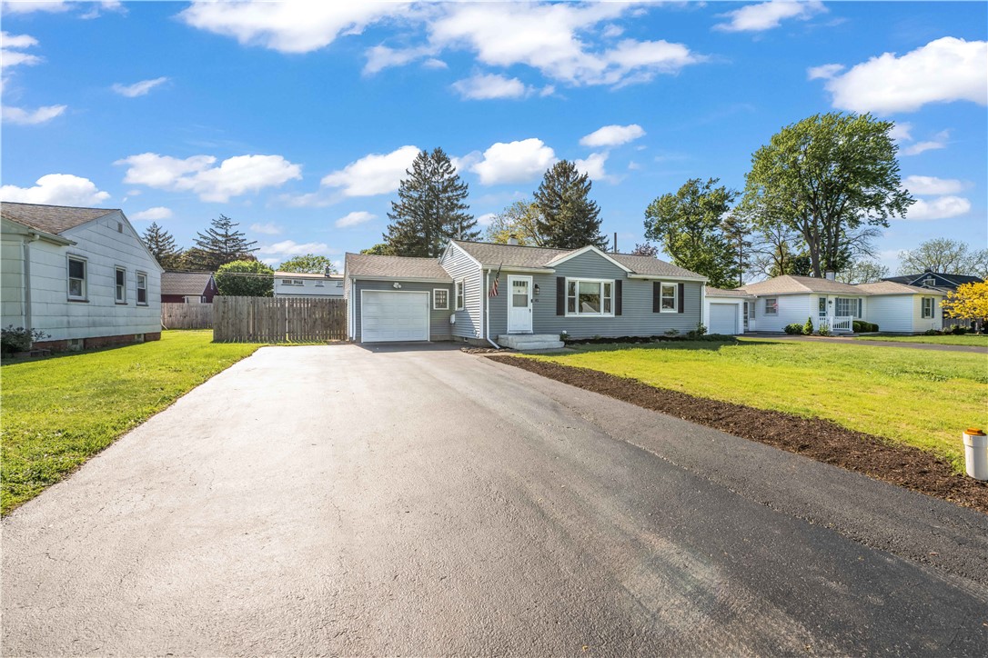 45 Cloverdale Road, Greece, New York image 3