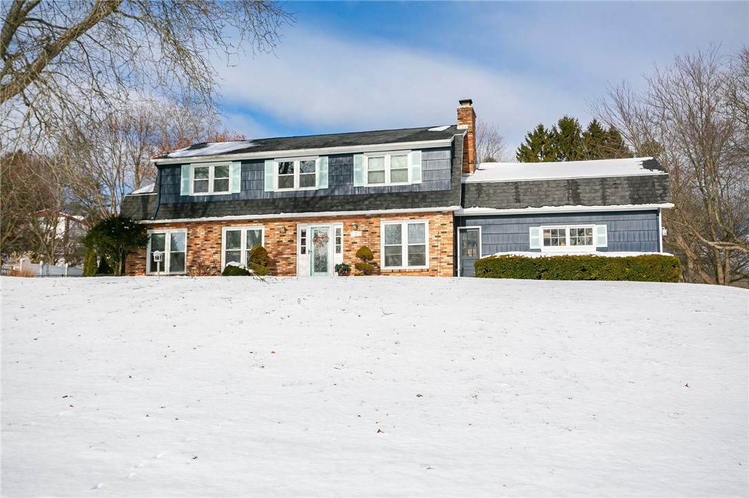 31 Crestview Drive, Pittsford, New York image 1