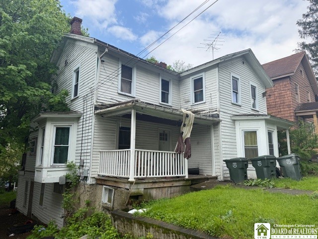 622 E 6th Street