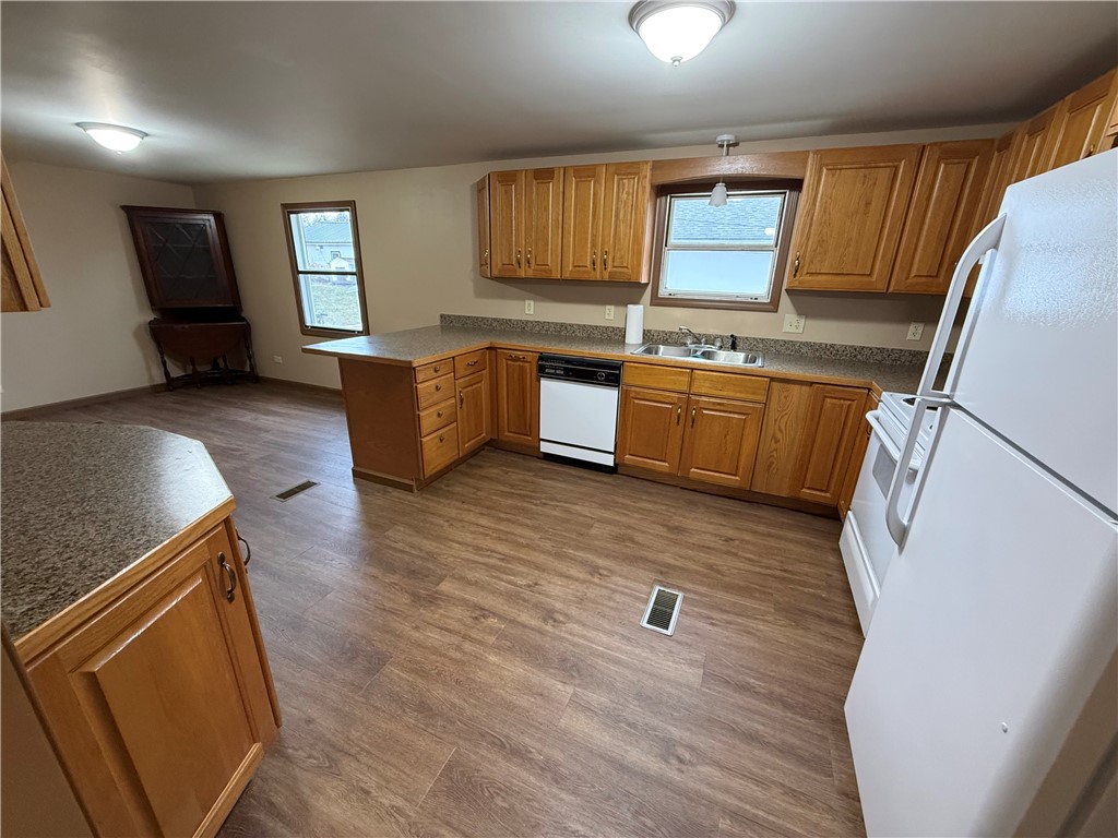 13 1/2 Walnut Street