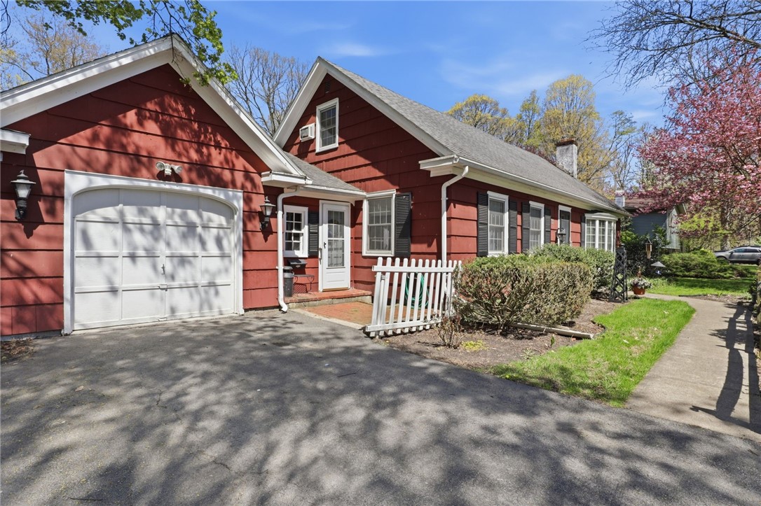 31 Cobbles Drive