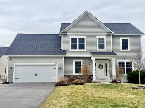 Homes For Sale - 188 Mossy Oak Cove<br/> Henrietta, NY 14586