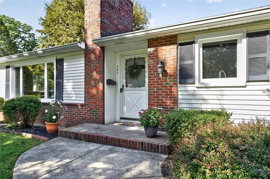 345 Clover Street