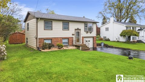 Homes For Sale - 309 Veterans Drive<br/> Dunkirk, NY 14048
