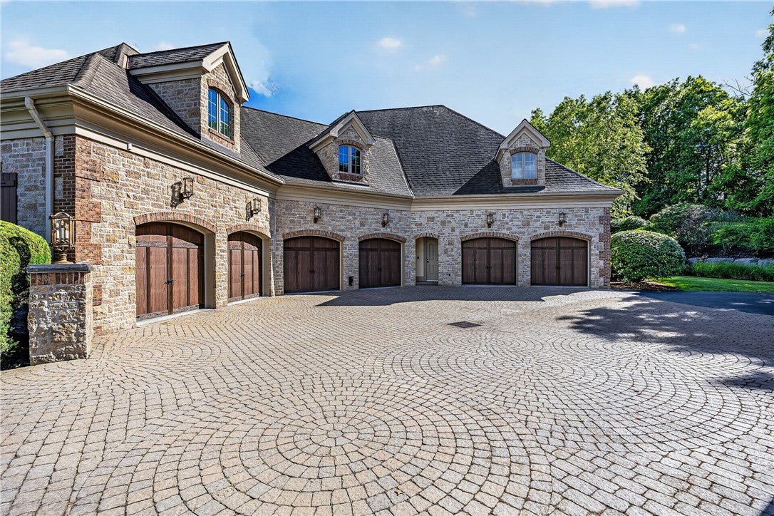 5 Boulder Creek Drive