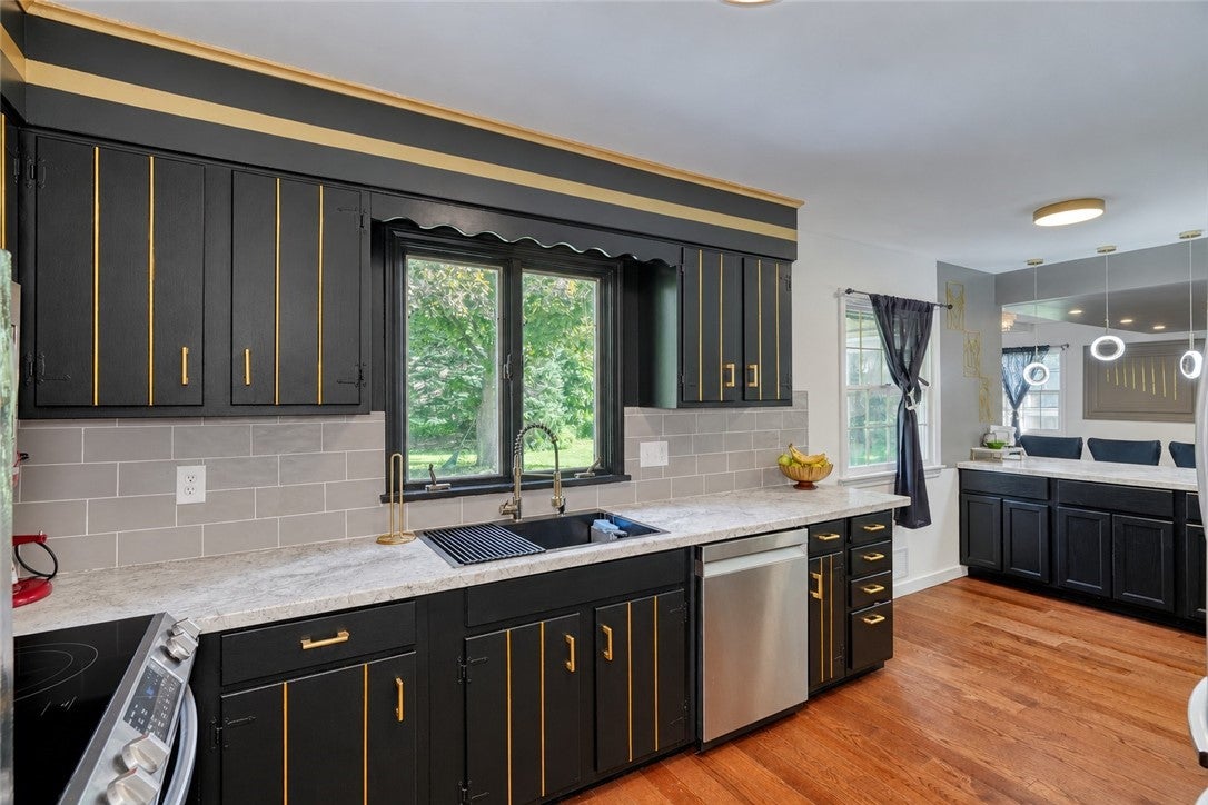 16 Kitty Hawk Drive