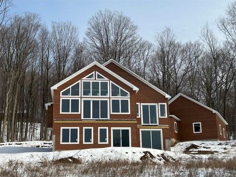 Homes For Sale - 1158 Oberon Drive<br/> Genoa, NY 13071