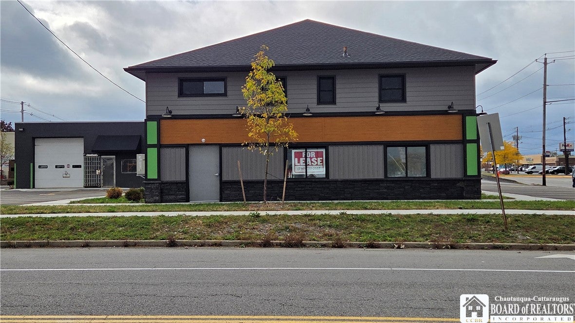1101 Niagara Falls Boulevard