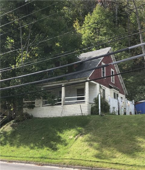 Photo of 162 Chestnut Street, Oneonta, NY 13820 (MLS # R1640490)