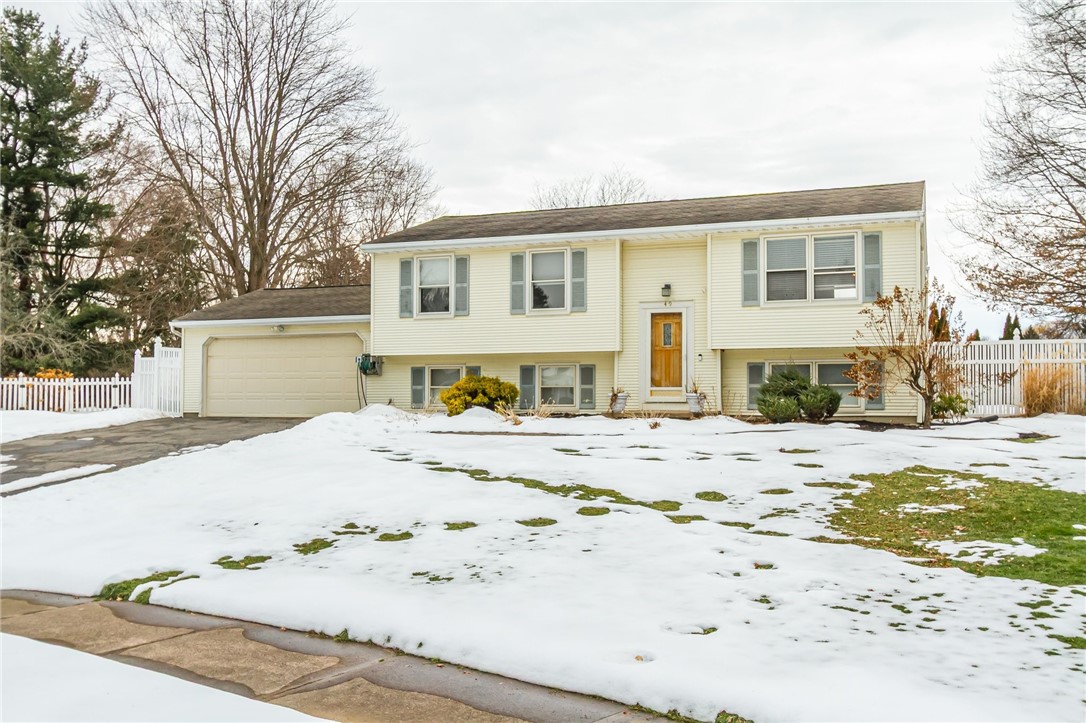 49 Kimbrook Circle, Greece, New York image 1