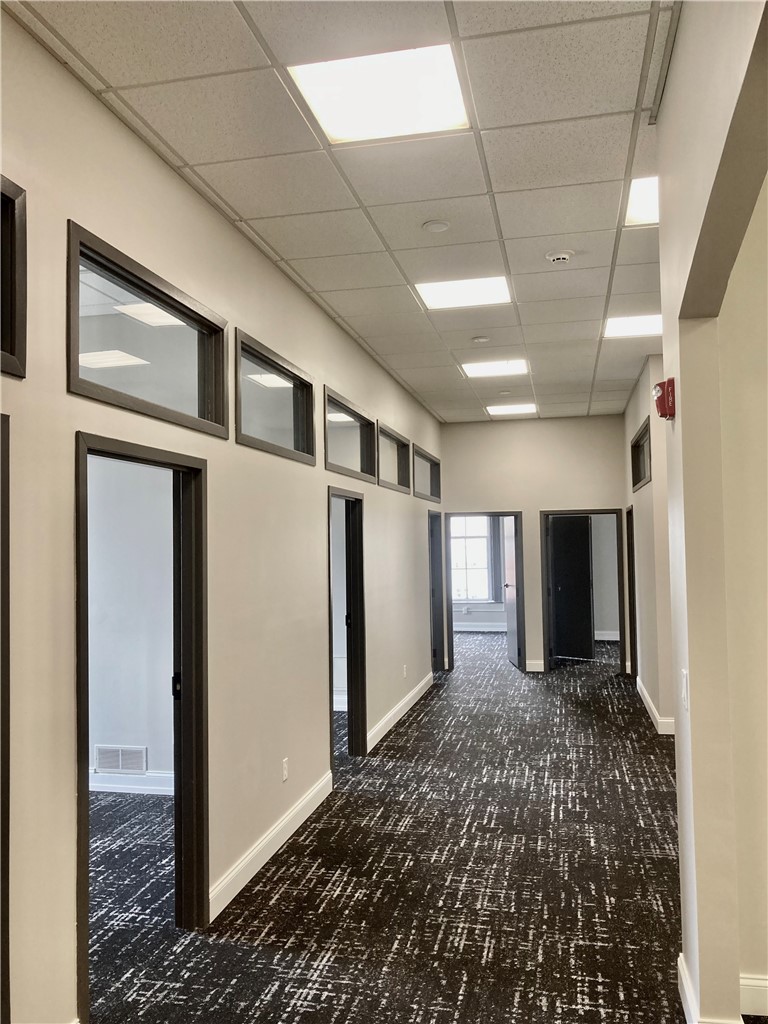 30 W Broad Street