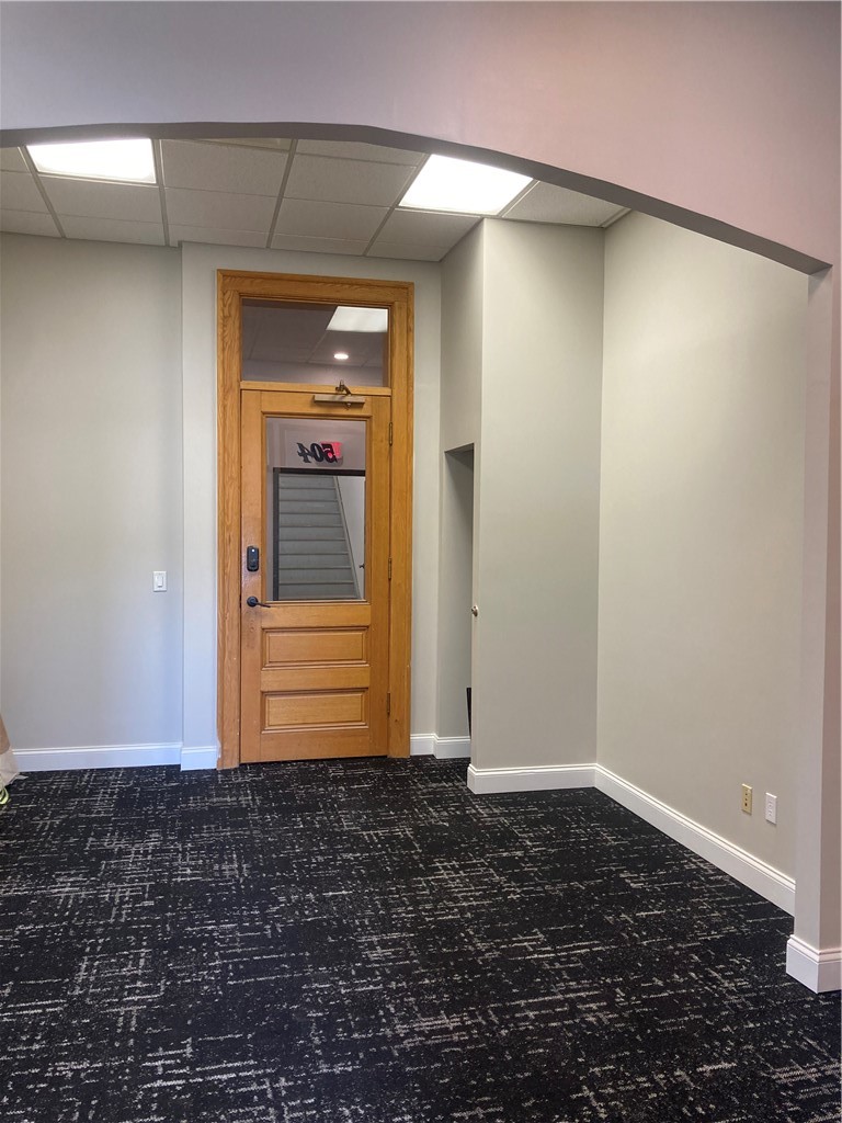 30 W Broad Street