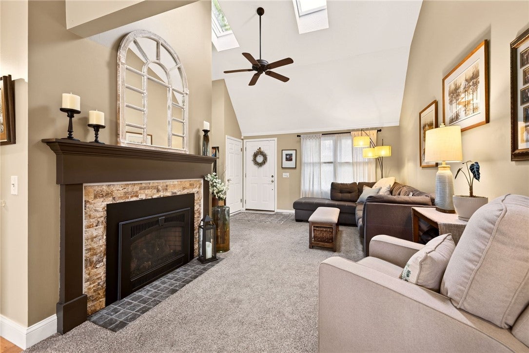 1196 Ridge Crest Drive