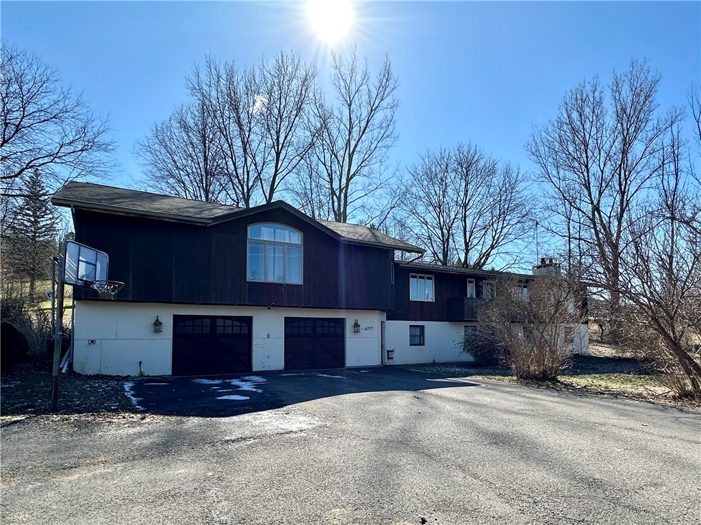6777 Italy Valley Road, Naples, New York image 1