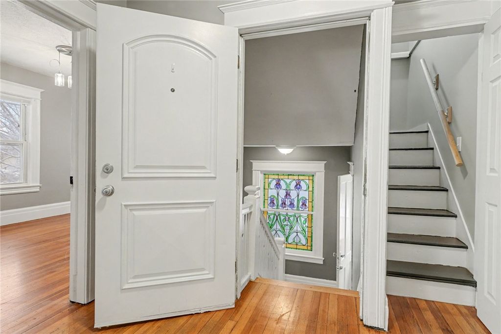 Photo of 30 Shepard APT 2- Upper Unit Street, Rochester, NY 14620 (MLS # R1660918)