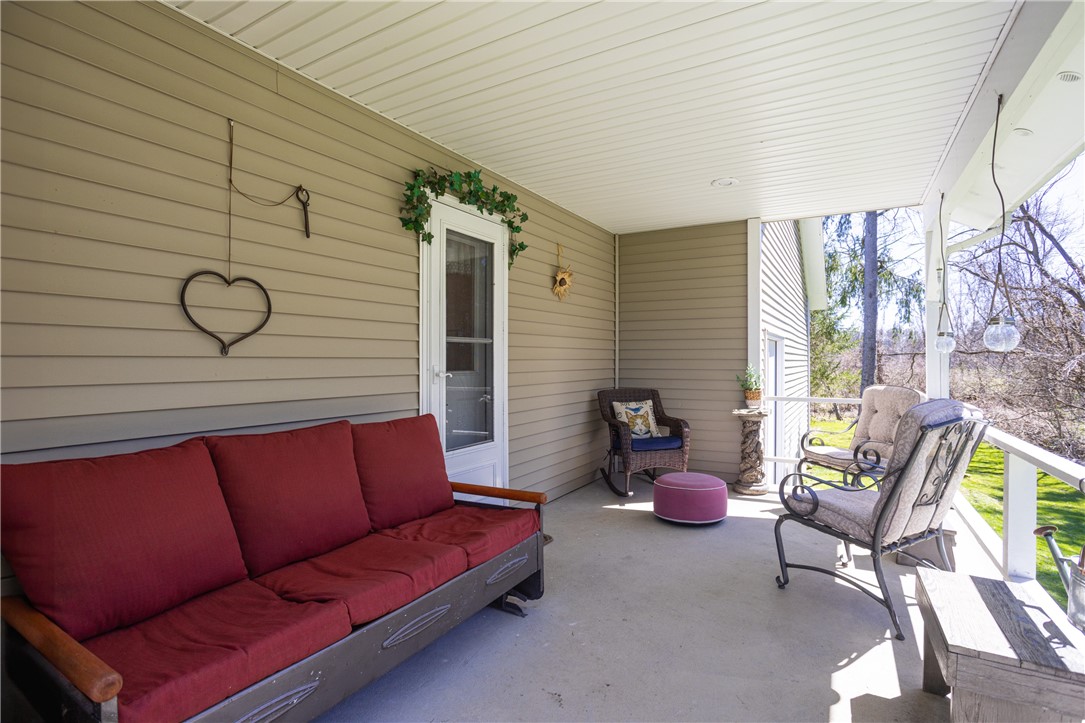 1559 W Bloomfield Road, Mendon, New York image 32