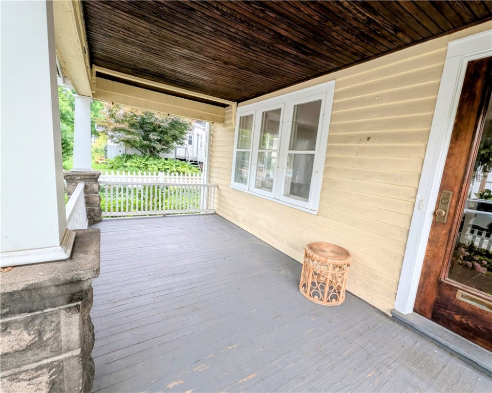 Search Properties 2 4 e jefferson road