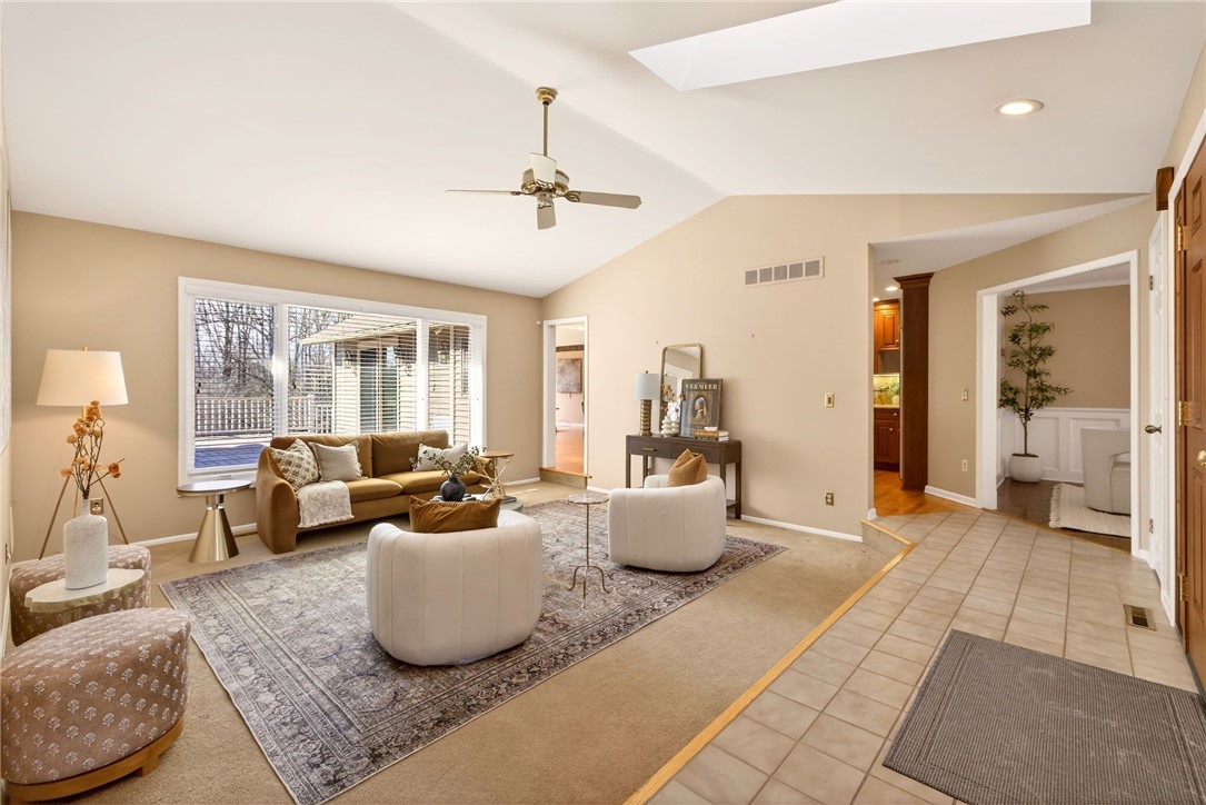 32 Stone Island Lane