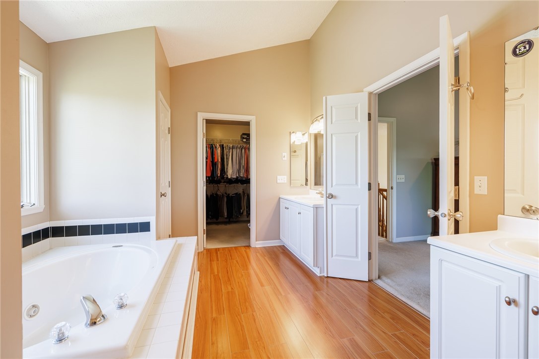 56 Edenfield Road, Penfield, New York image 33