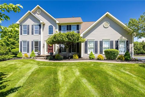 56 Edenfield Road Penfield NY 14526