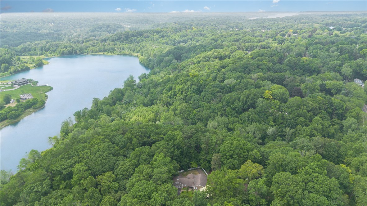 285 Panorama Trl, Penfield, New York image 9