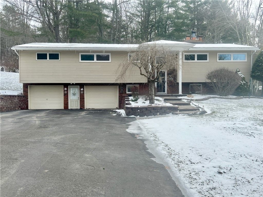Photo of 378 Winney Hill Road, Oneonta, NY 13820 (MLS # R1667597)