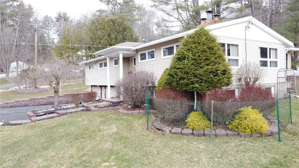 Photo of 378 Winney Hill Road, Oneonta, NY 13820 (MLS # R1667597)