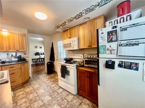 Tiny photo for 21 W Elizabeth Street, Skaneateles, NY 13152 (MLS # R1705732)