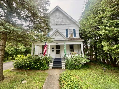 Multifamily For Sale - 21 W Elizabeth Street<br/> Skaneateles, NY 13152