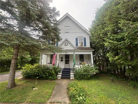 Tiny photo for 21 W Elizabeth Street, Skaneateles, NY 13152 (MLS # R1705732)