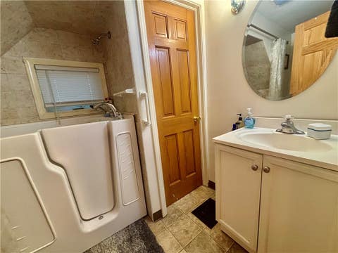 Tiny photo for 21 W Elizabeth Street, Skaneateles, NY 13152 (MLS # R1705732)