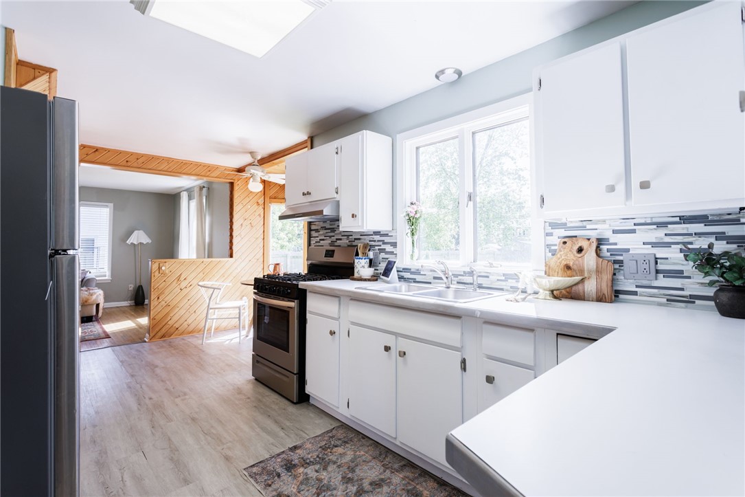 111 Barlow Drive, Greece, New York image 18