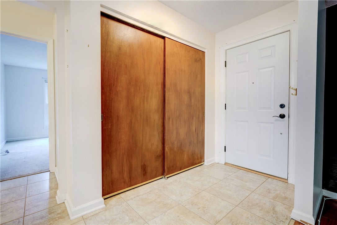 63 Maplewood Ave 205