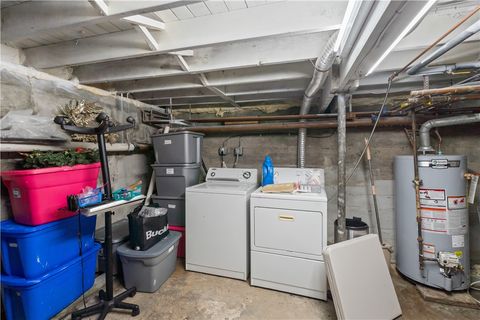 Tiny photo for 489 Plank Road, Penfield, NY 14580 (MLS # R1684437)