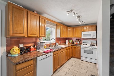Tiny photo for 489 Plank Road, Penfield, NY 14580 (MLS # R1684437)