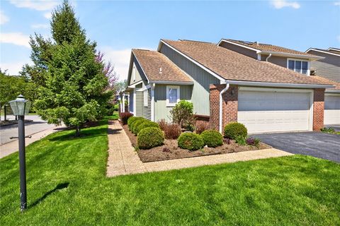 Condo For Sale - 2 Montpelier Circle<br/> Brighton, NY 14618