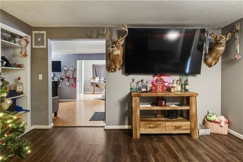 Tiny photo for 639 Main Street, Horseheads, NY 14816 (MLS # R1655613)