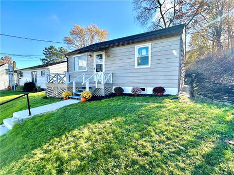 Photo for 394 Sunset Drive