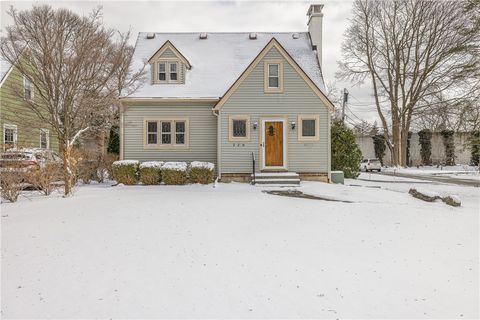 Photo of 226 Meadow Drive, Brighton, NY 14618 (MLS # R1666664)