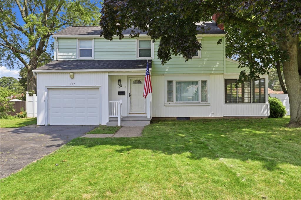 Photo of 137 Newfield Drive, Greece, NY 14616 (MLS # R1701858)