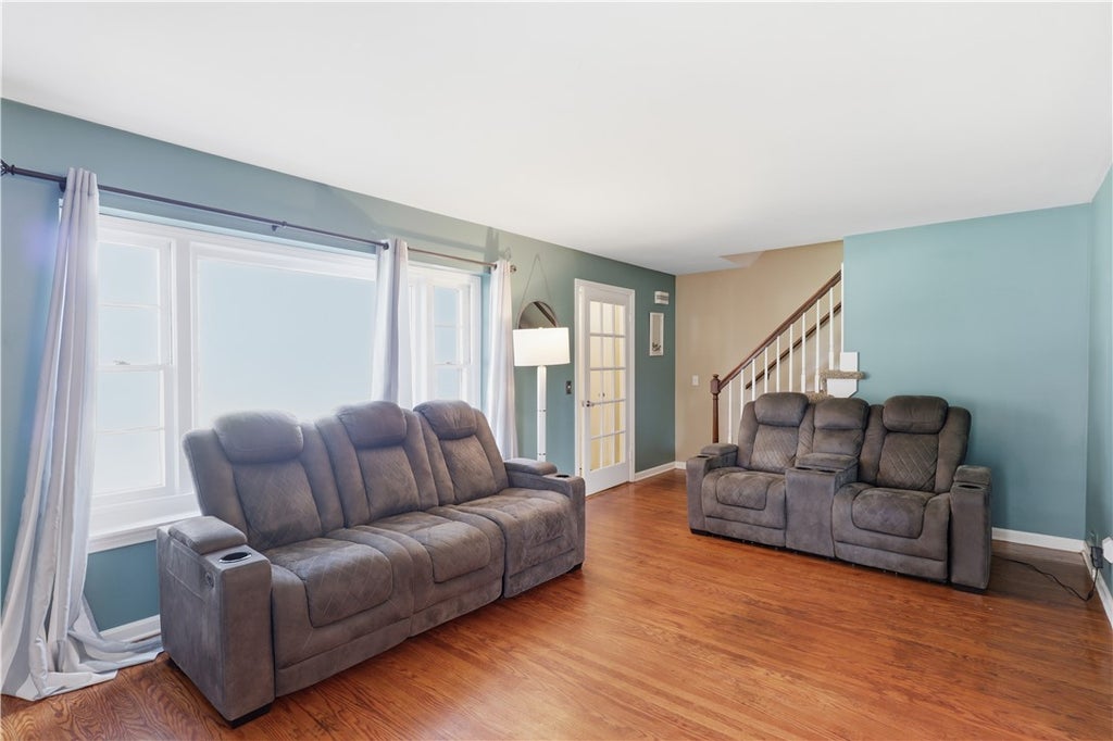 Photo of 137 Newfield Drive, Greece, NY 14616 (MLS # R1701858)