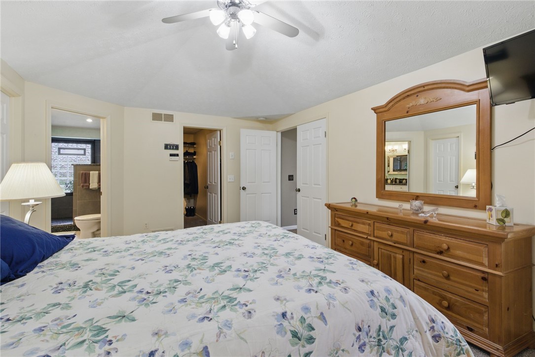55 Rock Creek Crk, Henrietta, New York image 23