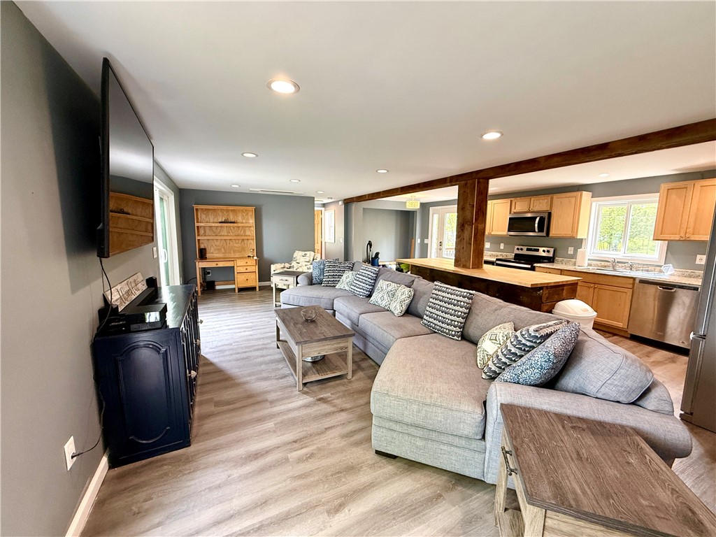 695 Woodland Road