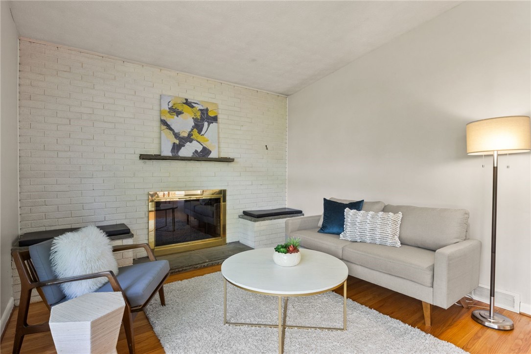 62 E Park Road, Pittsford, New York image 7