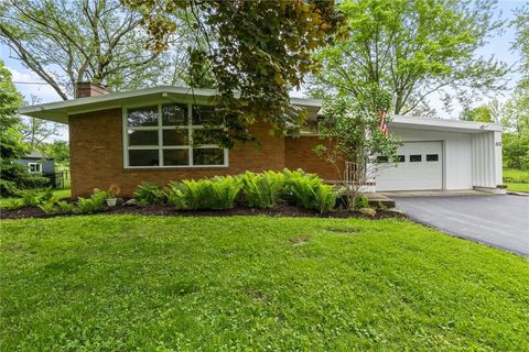 62 E Park Road Pittsford NY 14534